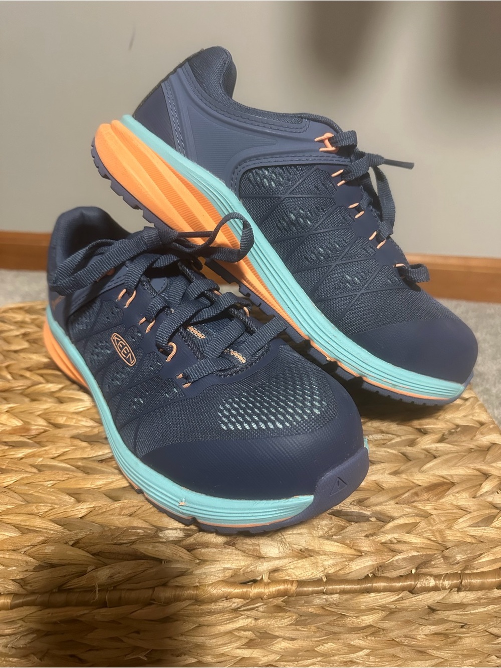 Keen Utility Vista Energy 7M Blue Slip Resistant Composite Toe Safety Work Shoes